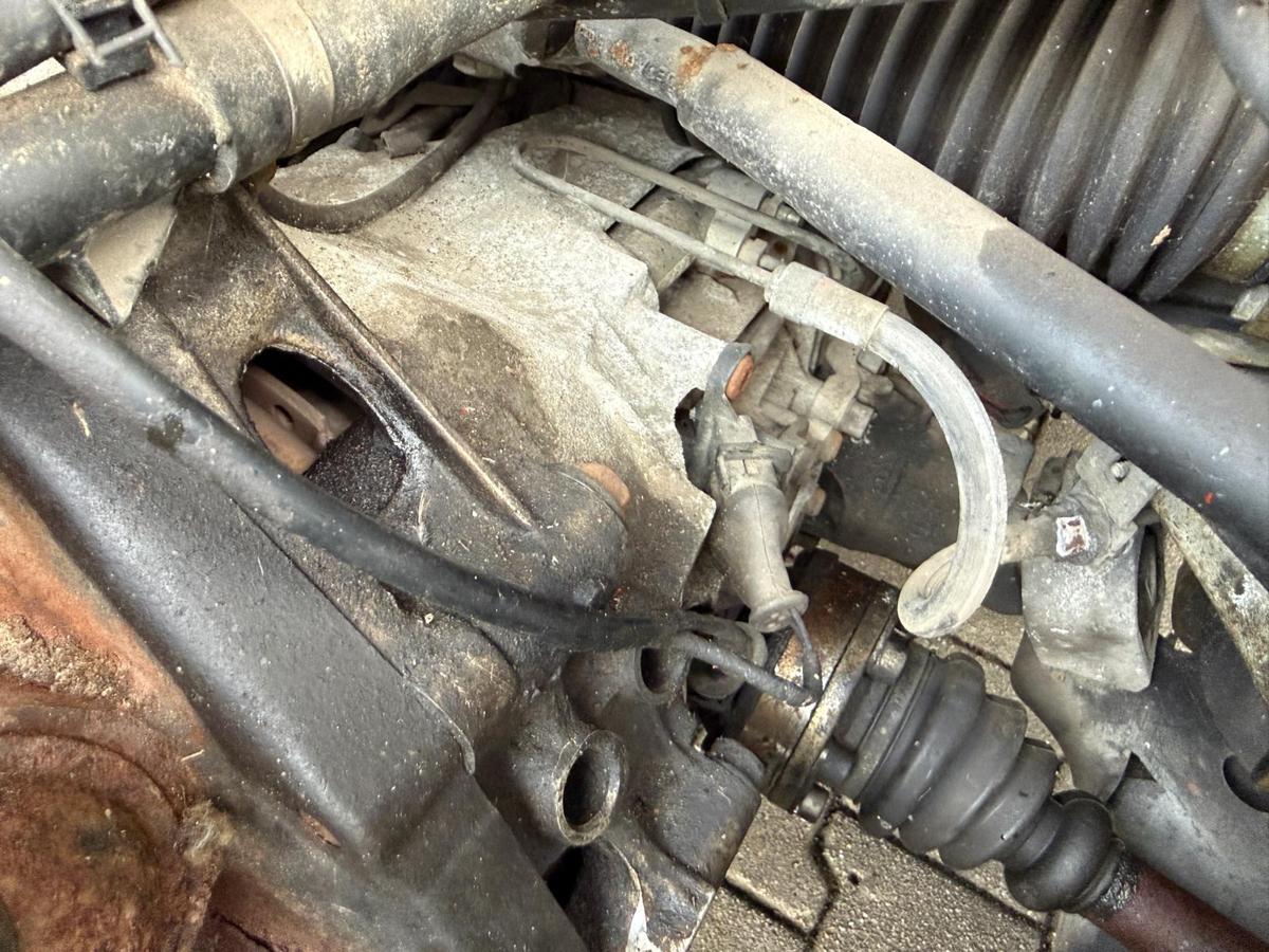 Audi 100 A6 C4 original 5 Gang Schaltgetriebe AXG 2.3 98 KW BJ91